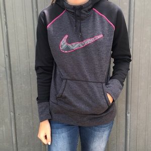 Nike Therma-Fit Hoodie. Grey and pink high neck
